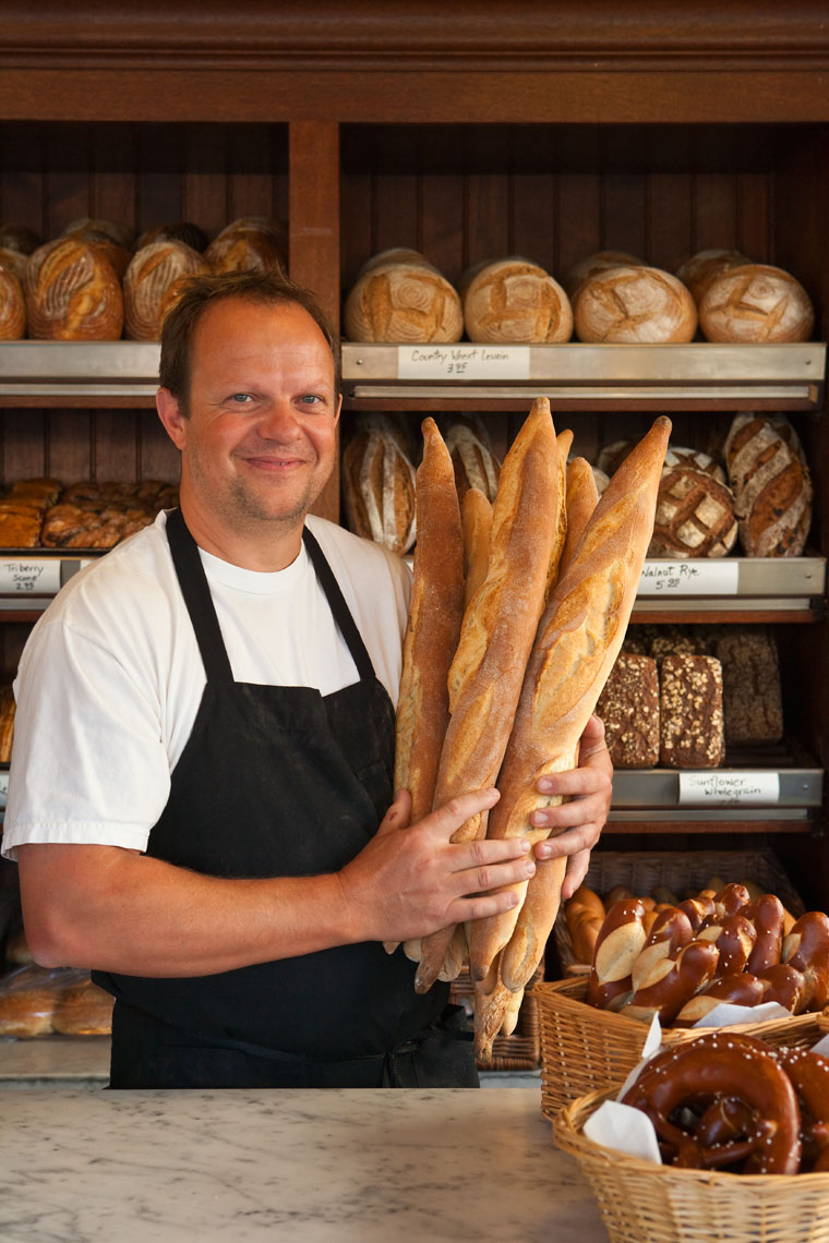 Portrait_Baker_Bread